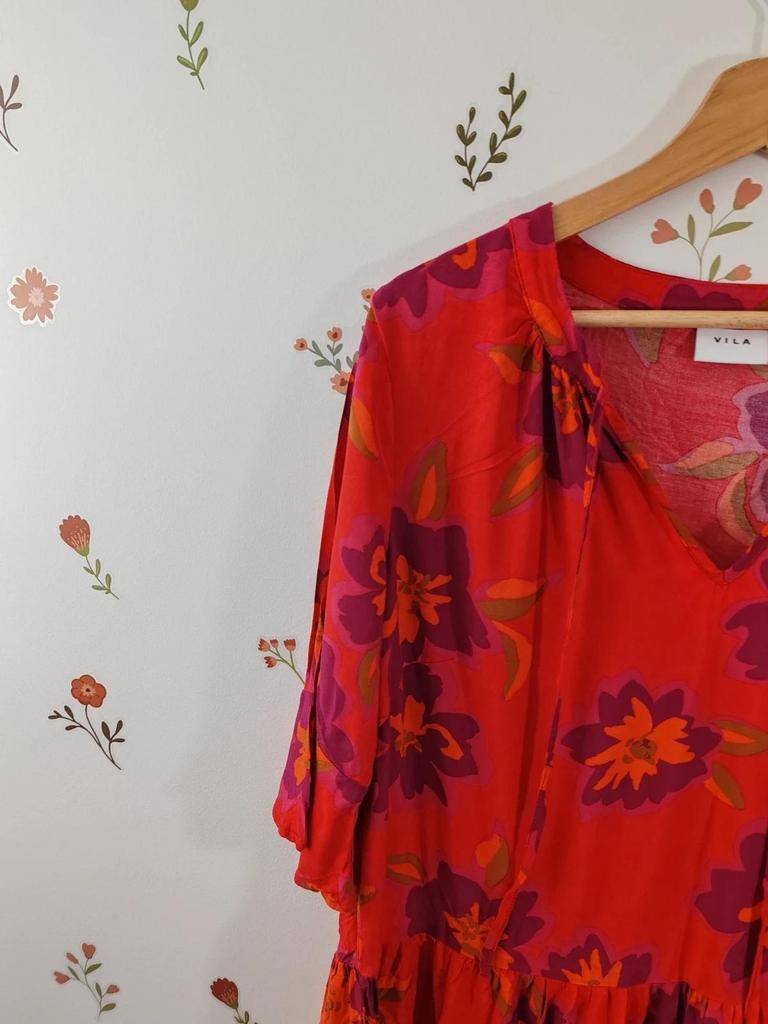 Robe courte orange taille 40