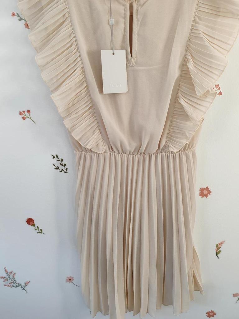 Robe plissée beige taille M