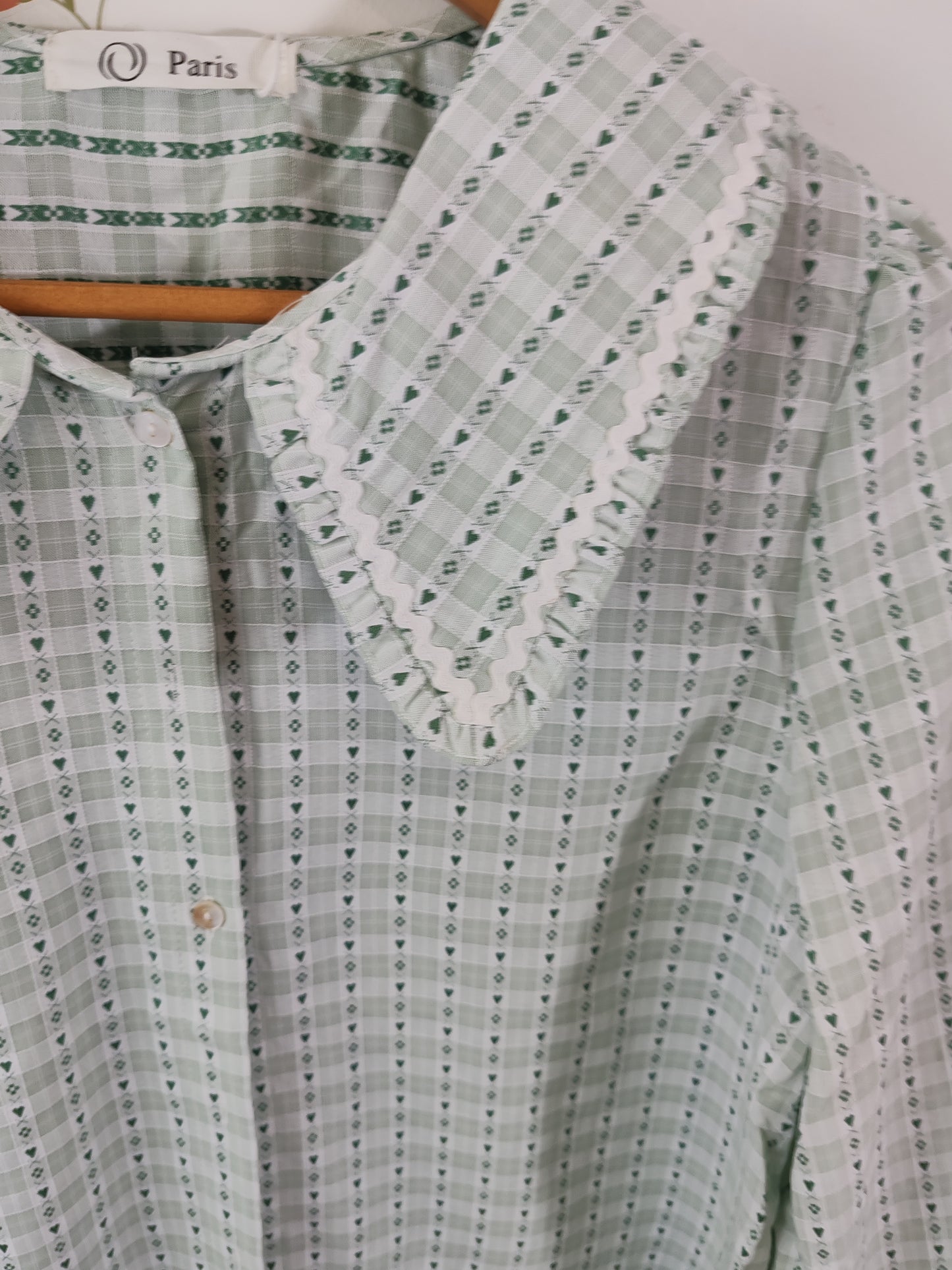 Blouse à col claudine croquet vert Léna