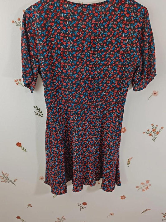 Robe courte à motif taille 36