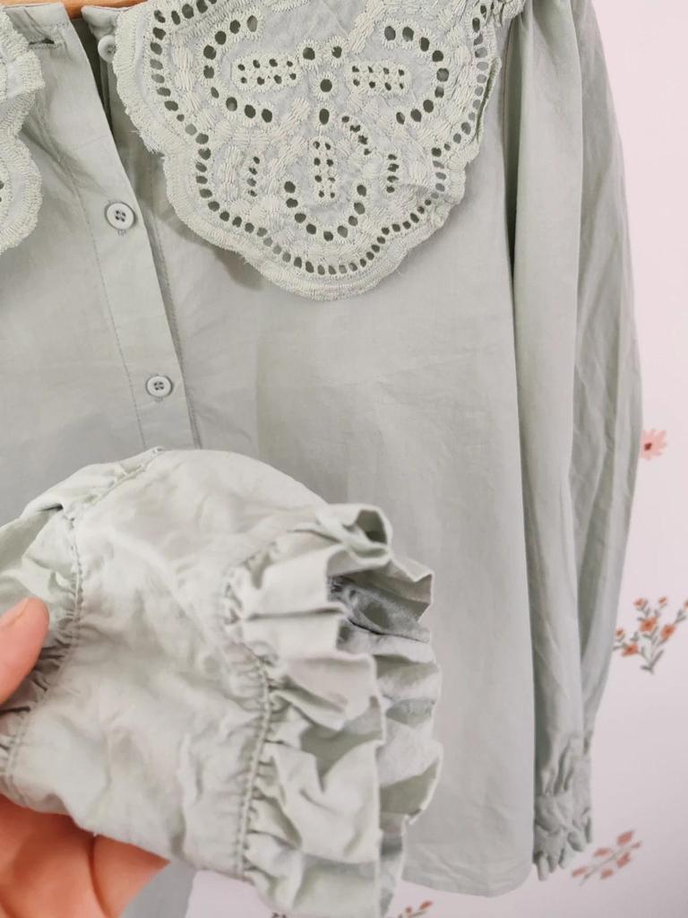 Blouse col claudine vert amande taille L/xl