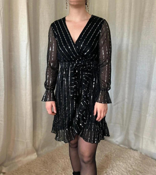 Robe noir brillante taille M/l
