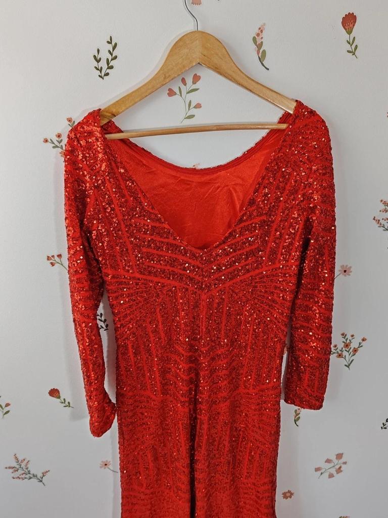 Robe de soirée seuqins rouge taille 38/40