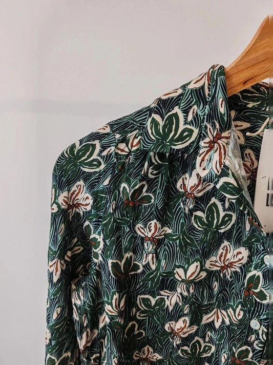 Chemisier fleurie vert taille 36 Caroll