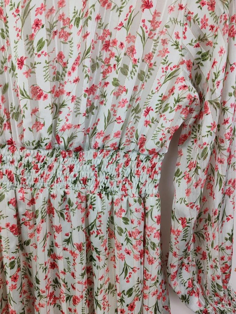 Robe fleuri blanc taille M