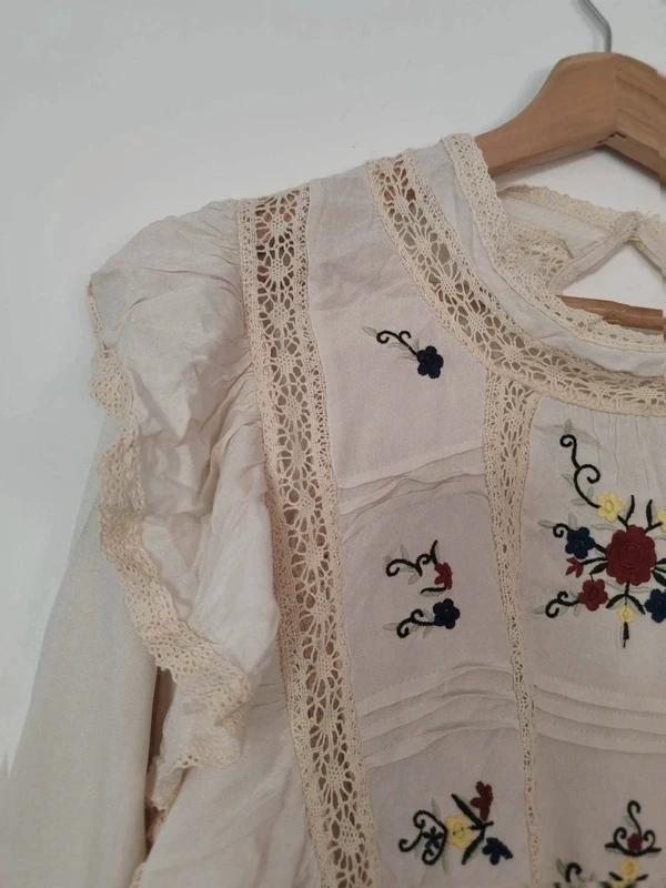 Blouse bohème broderies taille M